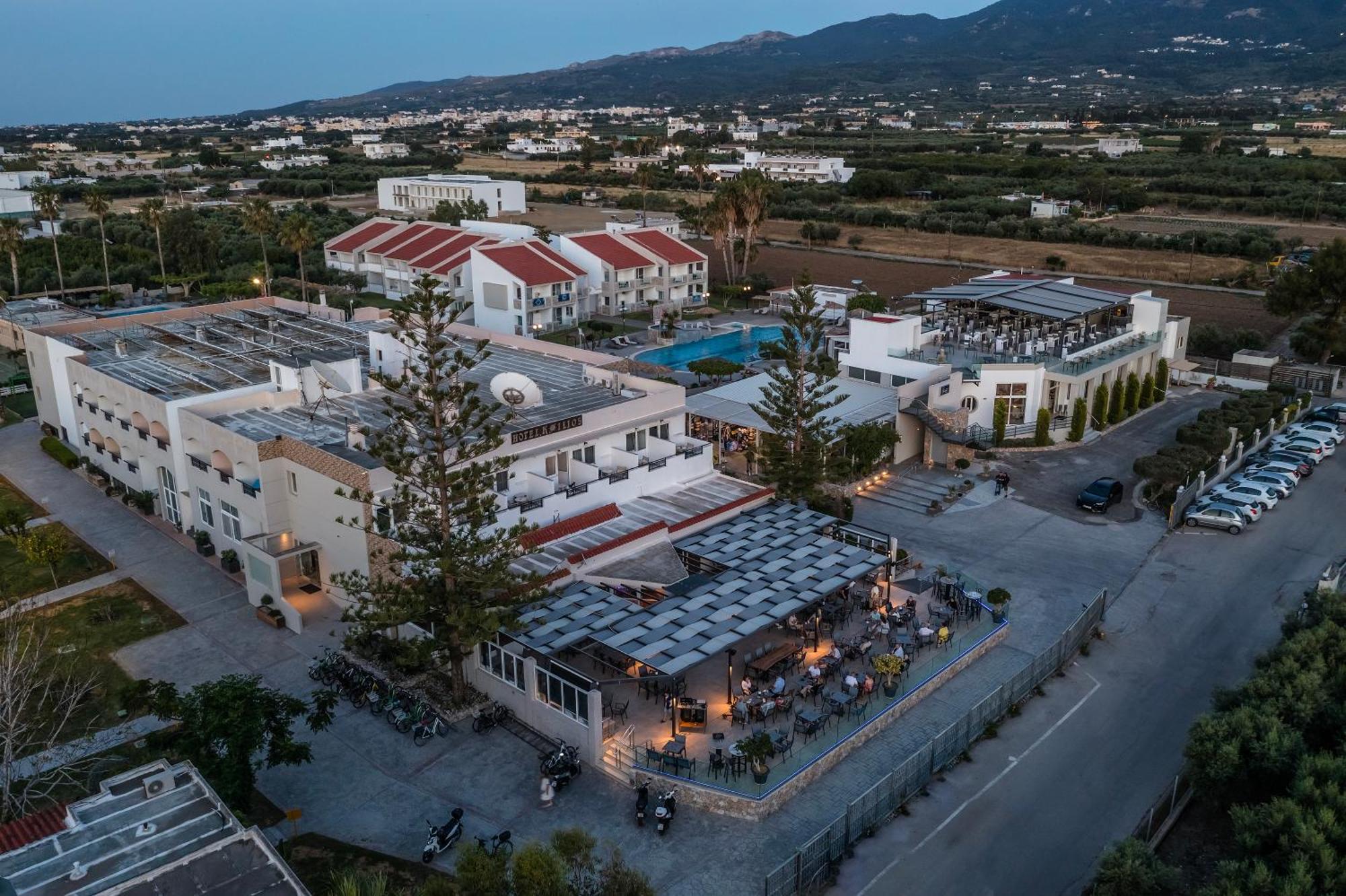 Ilios K Village Resort Tigkaki  Exterior photo